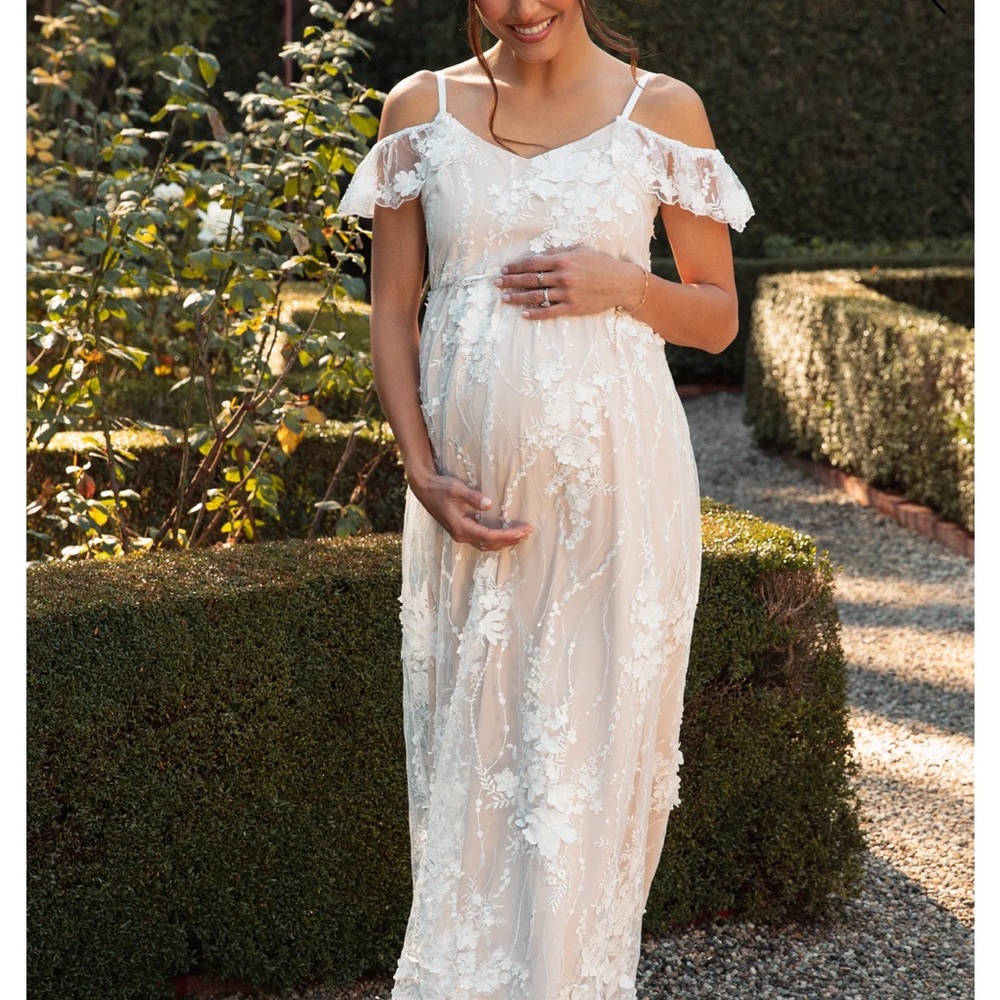 Elegant White Lace Maternity Dress